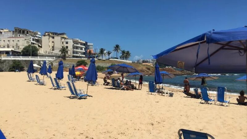 Corpo de adolescente de 16 anos desaparecido após se afogar em praia de Salvador é encontrado