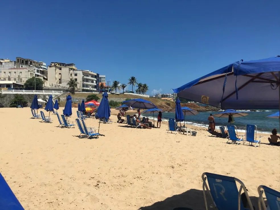 Corpo de adolescente de 16 anos desaparecido após se afogar em praia de Salvador é encontrado