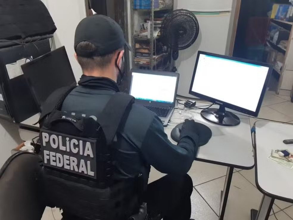 PF faz operação contra crimes de armazenamento de abuso sexual infantojuvenil na Bahia