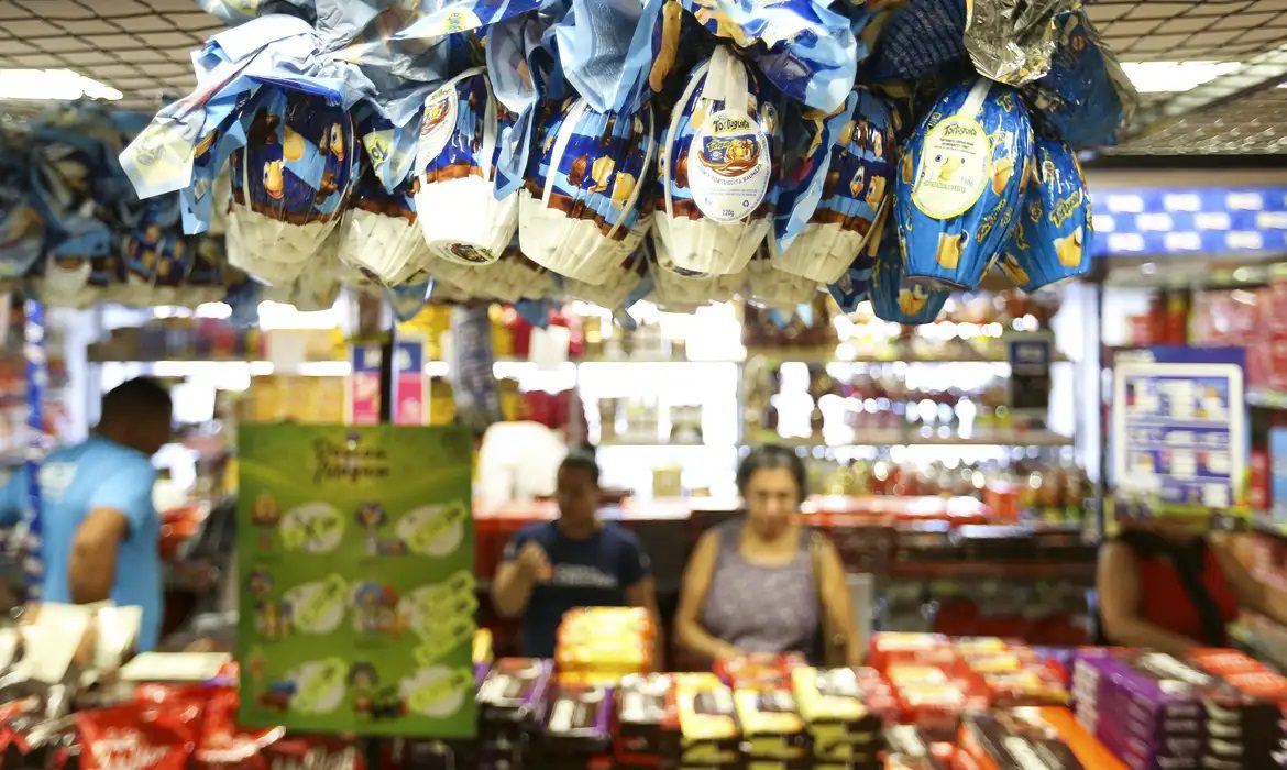 Páscoa 2025: ovos mais caros, menores e com chocolate “misturado”