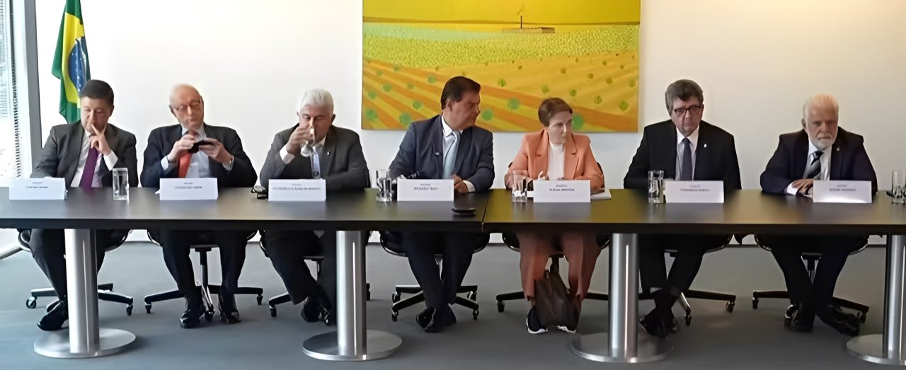 Senadores alertam para possível crise entre Brasil e EUA por comércio com a Rússia