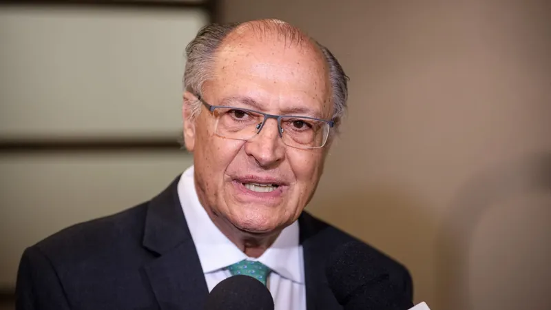 Alckmin afirma que negociação com EUA sobre tarifas começa nesta quarta-feira