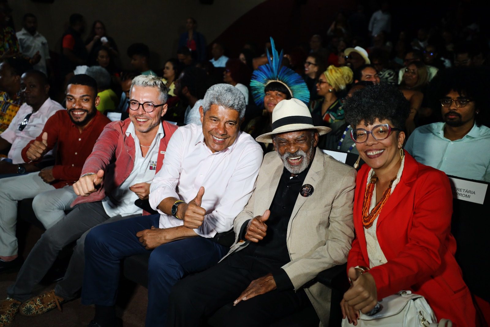 Governador participa de sessão especial do filme Malês durante o Novembro Negro